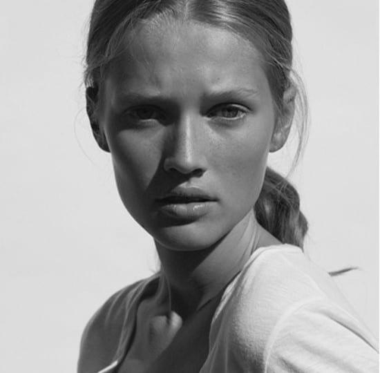 Fashion! A Selection of Photographs from the Camera Work Collection at Unseen, Amsterdam