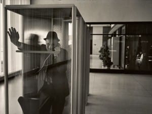 Garry Winogrand, Kennedy Airport, New York, 1968.