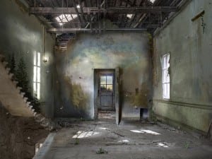 Suzanne Moxhay, Vestible, 2015. Digital pigment print.