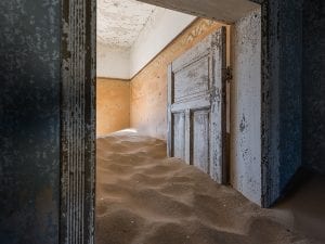 Copyright © Romain Veillon 2018. All rights reserved.